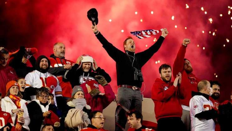 Free and Fun: Stream Mobile Lig TV and Cheer on Your Team!